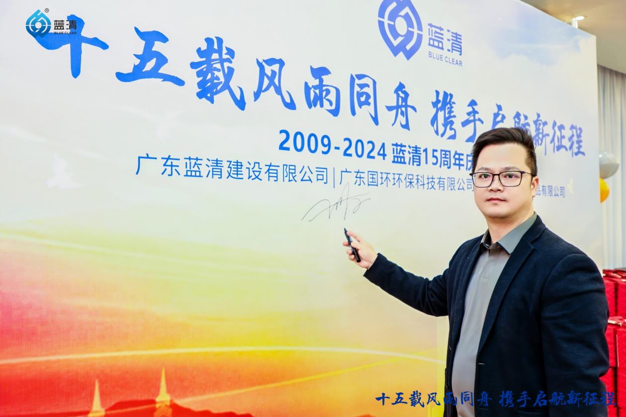 我国充电枪总数突破2400万个 公桩平均功率首次50KW