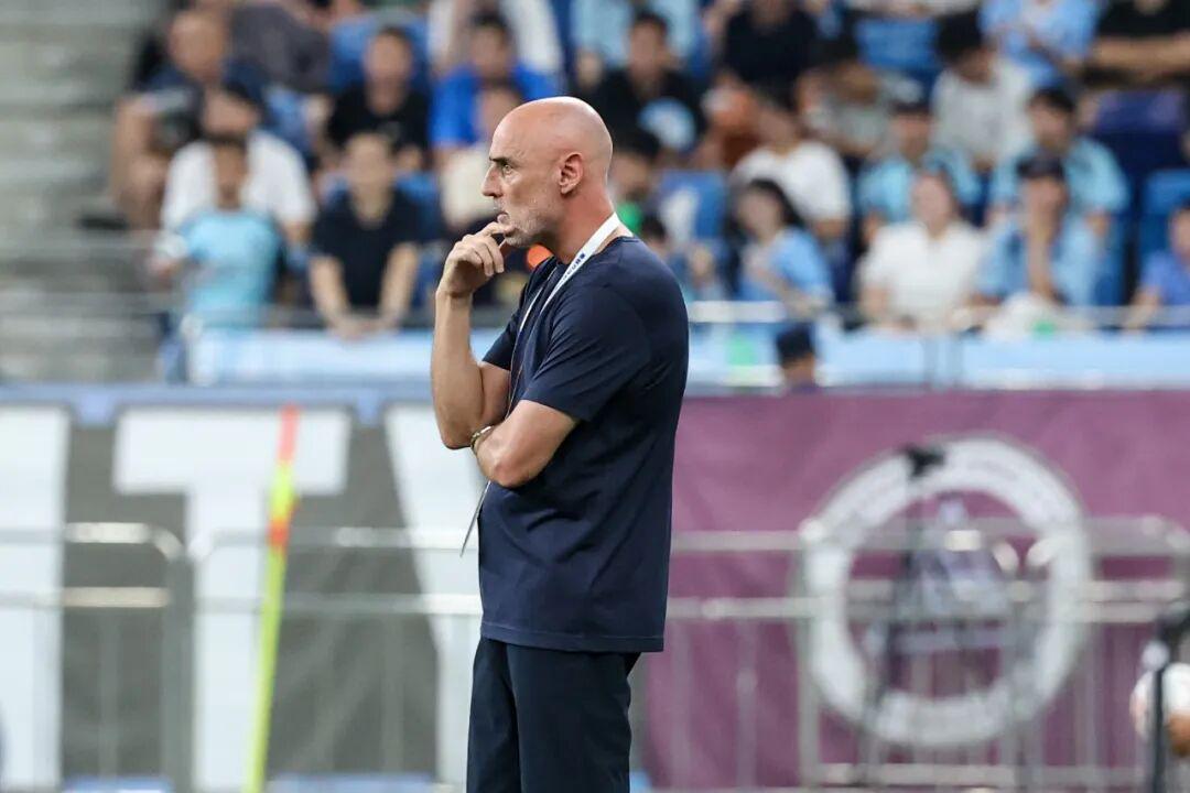苹果首款AI眼镜细节曝光！无屏设计 主打Siri视觉智能 2027年发布